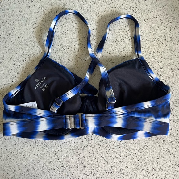 36 B/C, Athleta underwire swim top - Picture 2 of 3